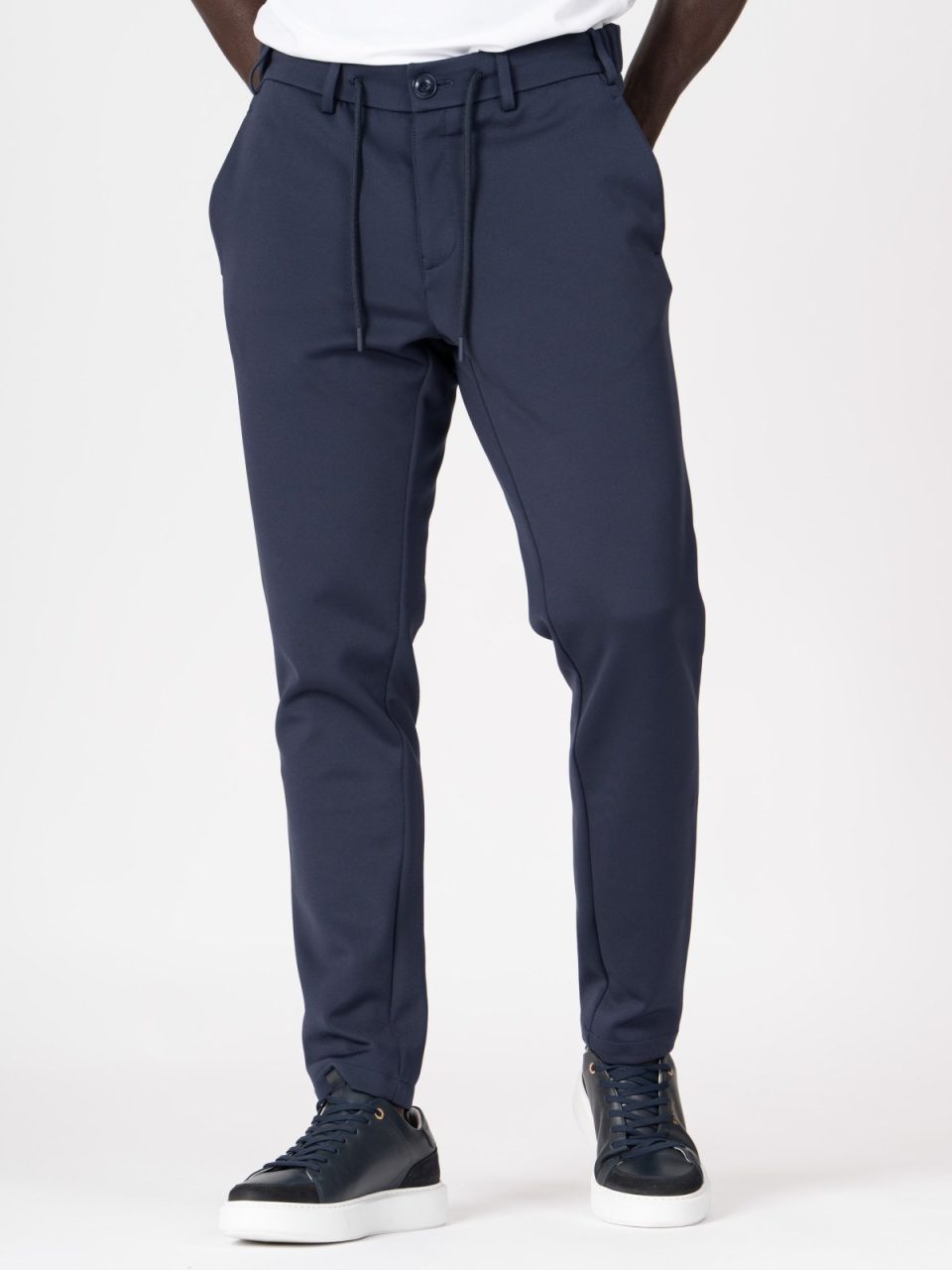 Calça azul marinho SMK