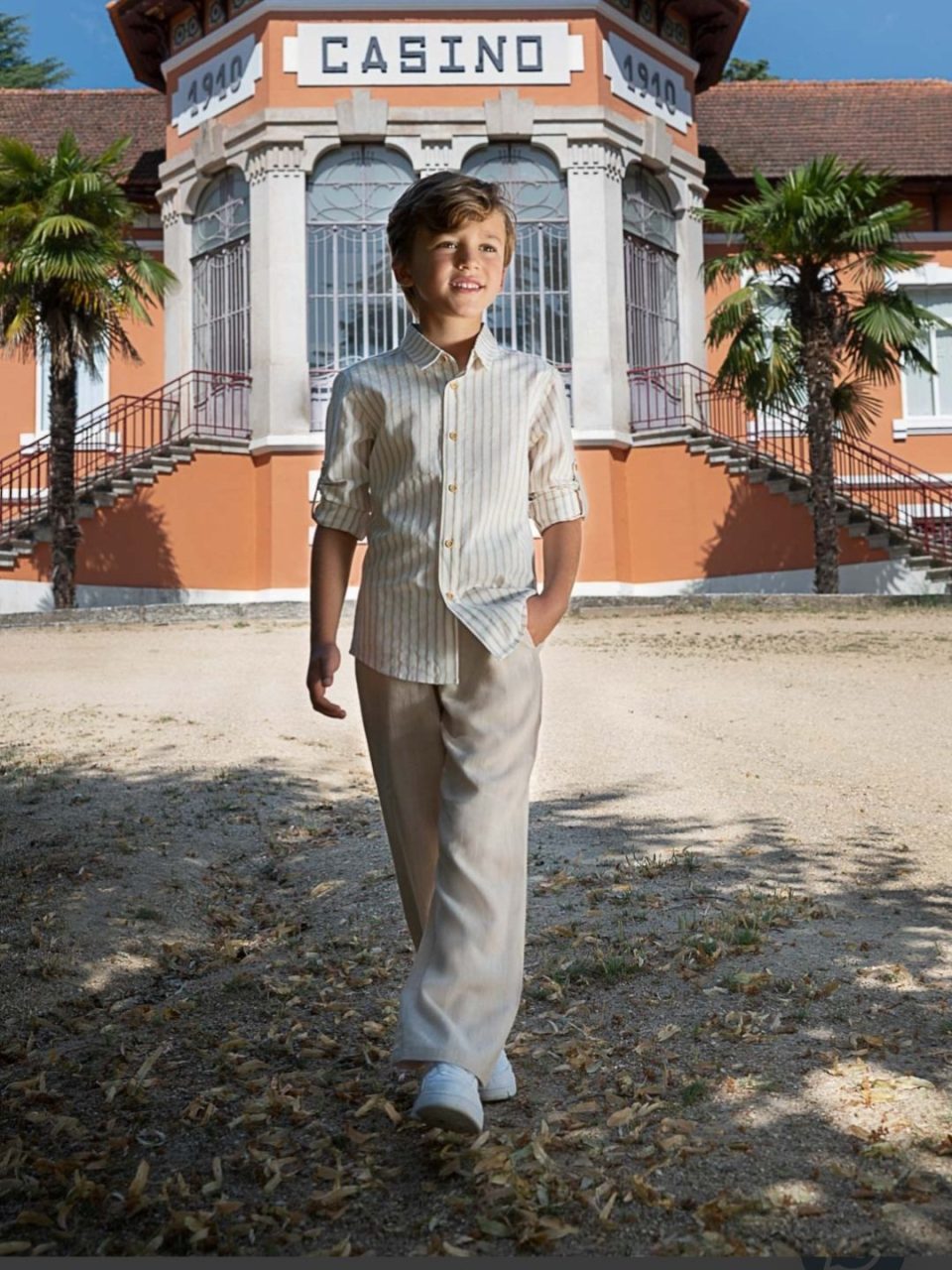 Camisa às riscas